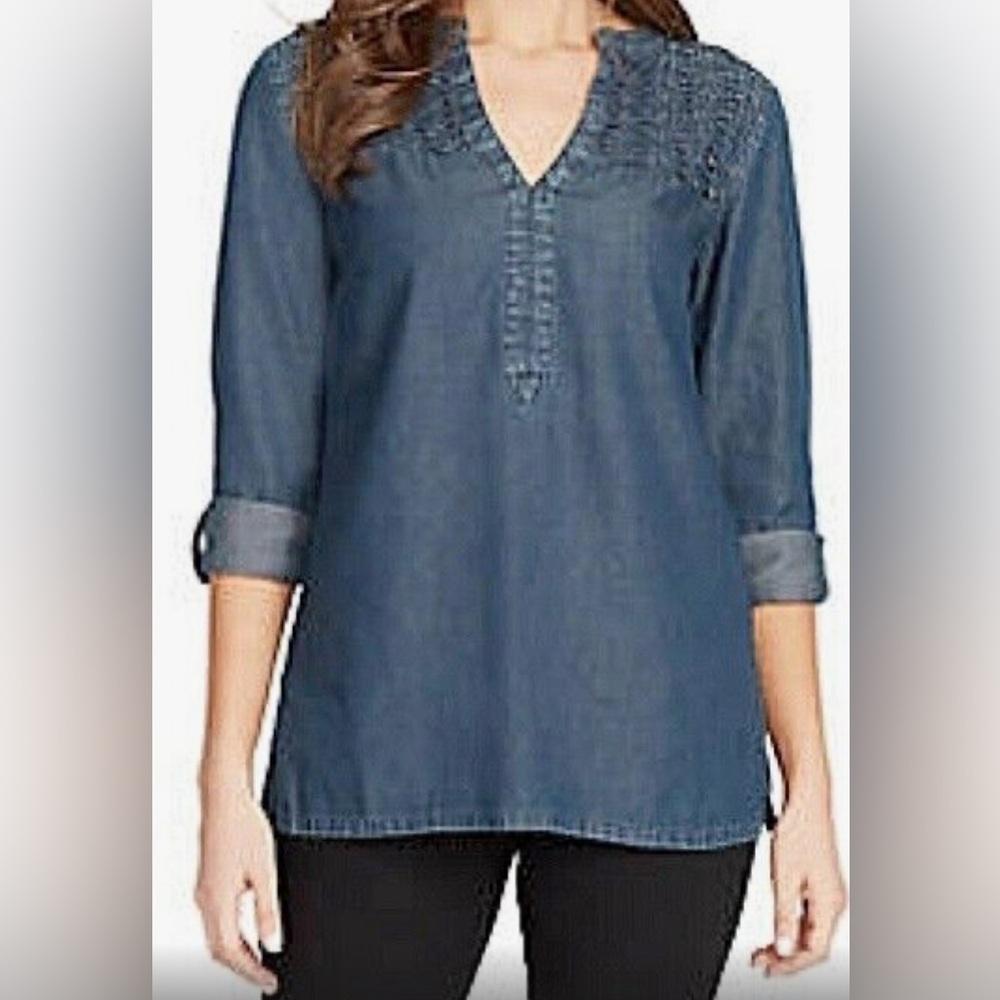 Bandolino chambray tunic top with pin-tuck beads